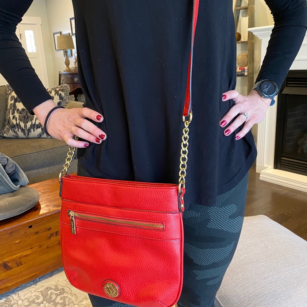 🍒Anne Klein🍒 cross body purse! EUC